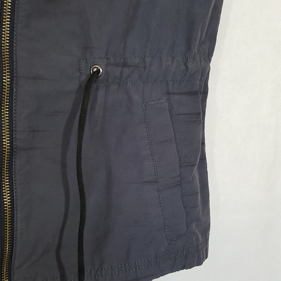 Columbia Sleeveless Jacket - Picture 4 of 9